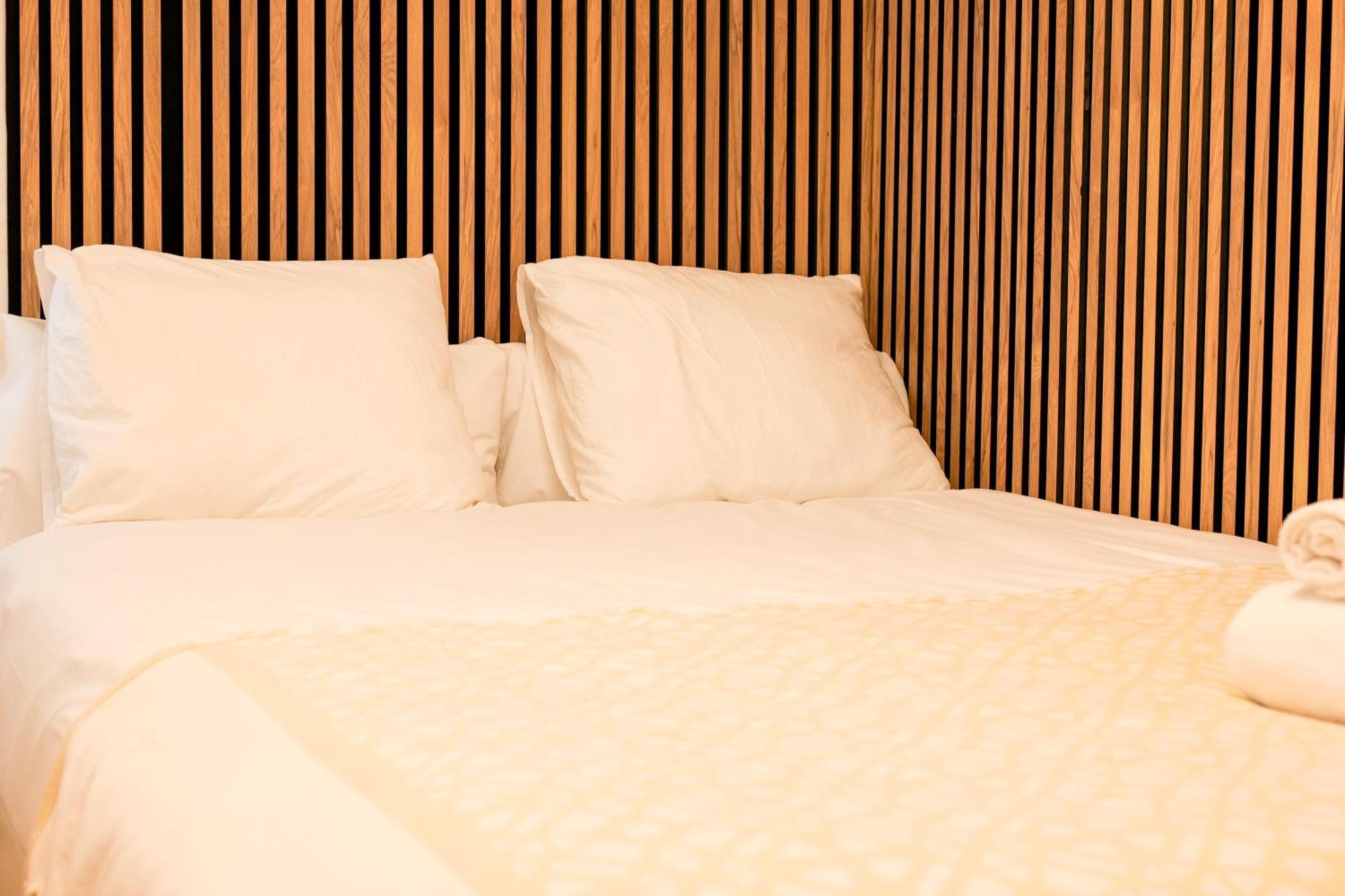 Apartment 5 Mins From El Palo Wifi & Ac